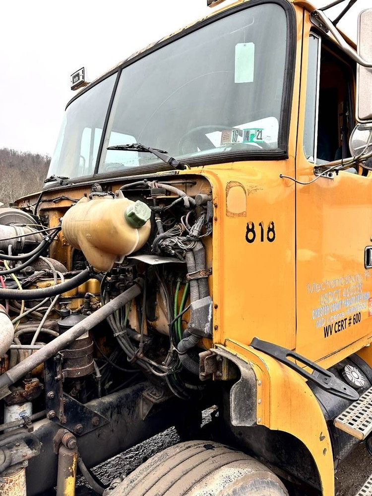 1994 Autocar Cab Assembly