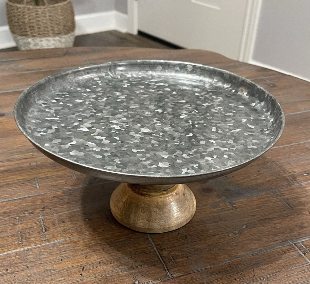 Boston Warehouse Cake Stand