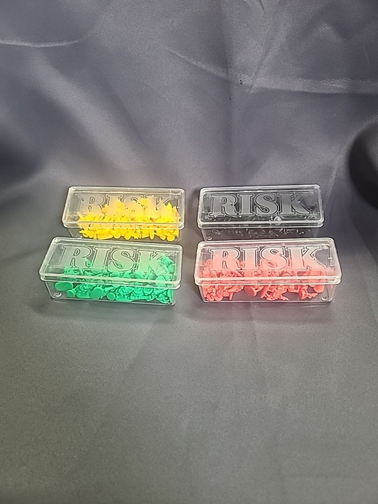 4 RISK BOARD GAME REPLACEMENT ARMIES IN CLEAR RISK CASES