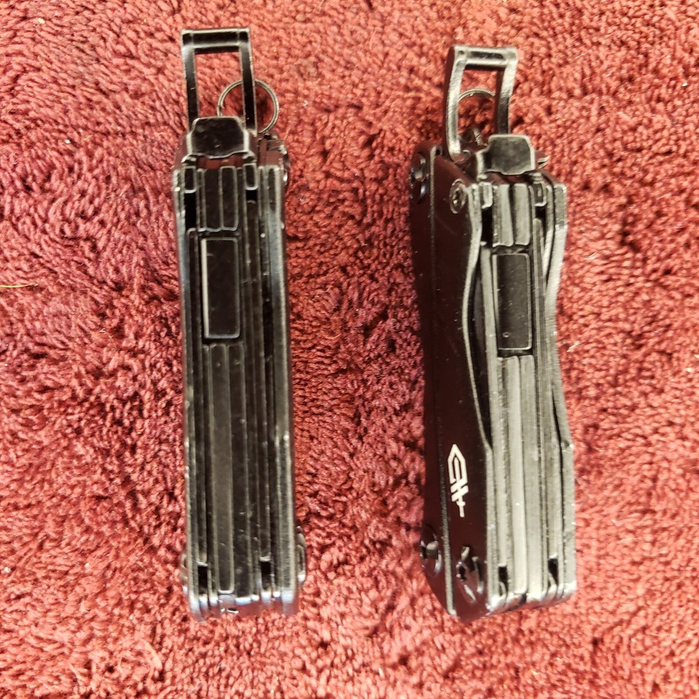 Lot of 2 Gerber Multi Tool Dime multiplier Black read