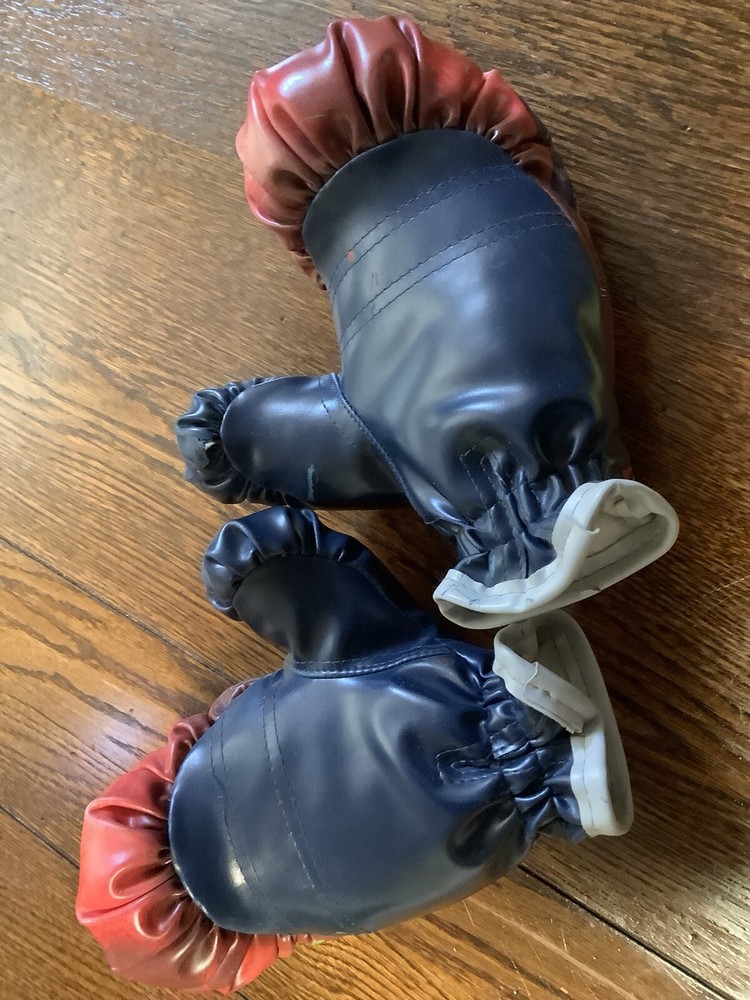 Ultimate Spider Man Kid Boxing Gloves