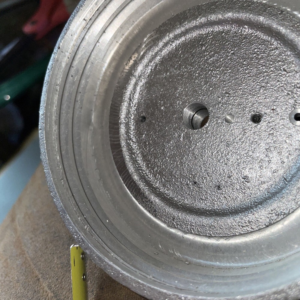 Binks Model 80 225 2 Quart Cup screw on li￼d.