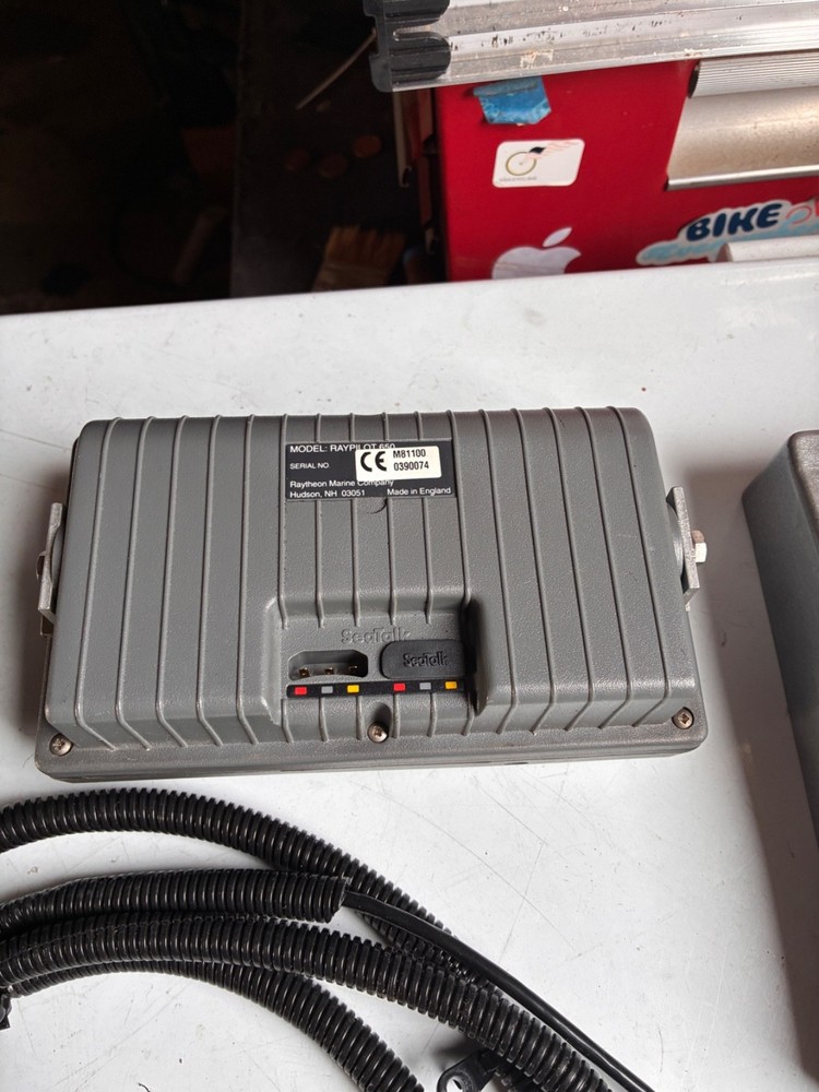 Raymarine Raypilot 650 Course computer, Control head $ Fluxgate