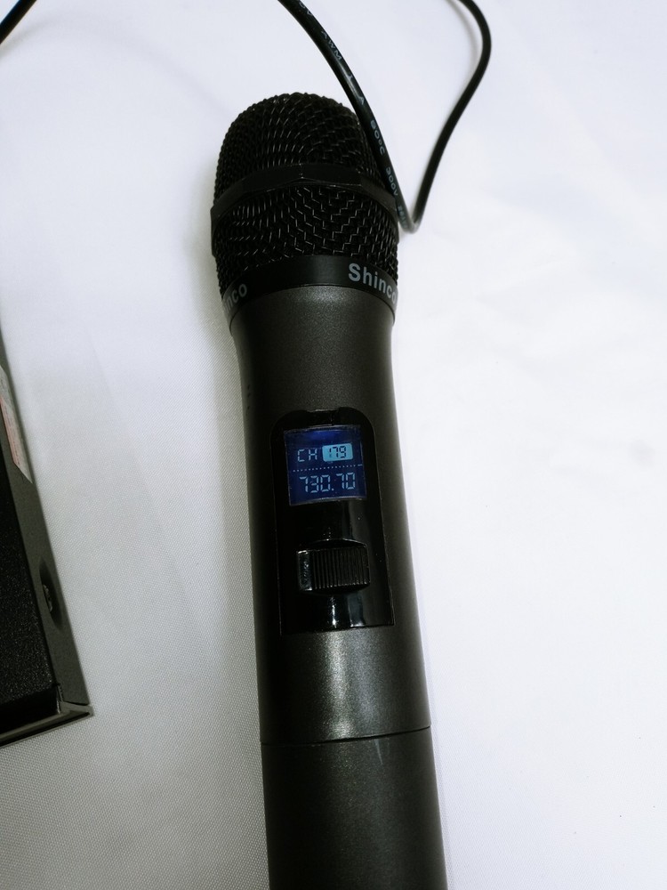 SHINCO S2600 WIRELESS MICROPHONE AND RECEIVER