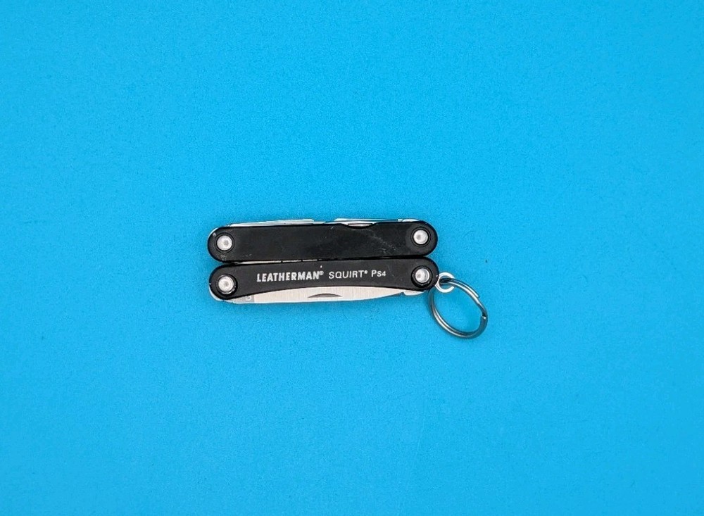 Leatherman SQUIRT PS4 Multi-Tool With Pliers Scissors Knife BLACK!