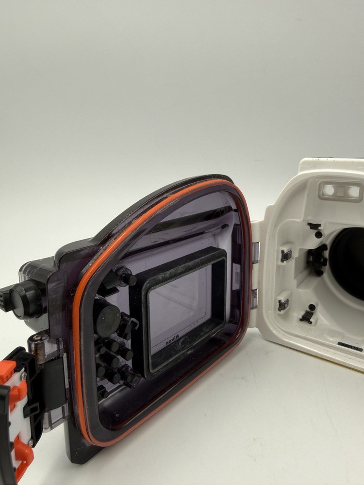 Nikon Waterproof Case WP-N1