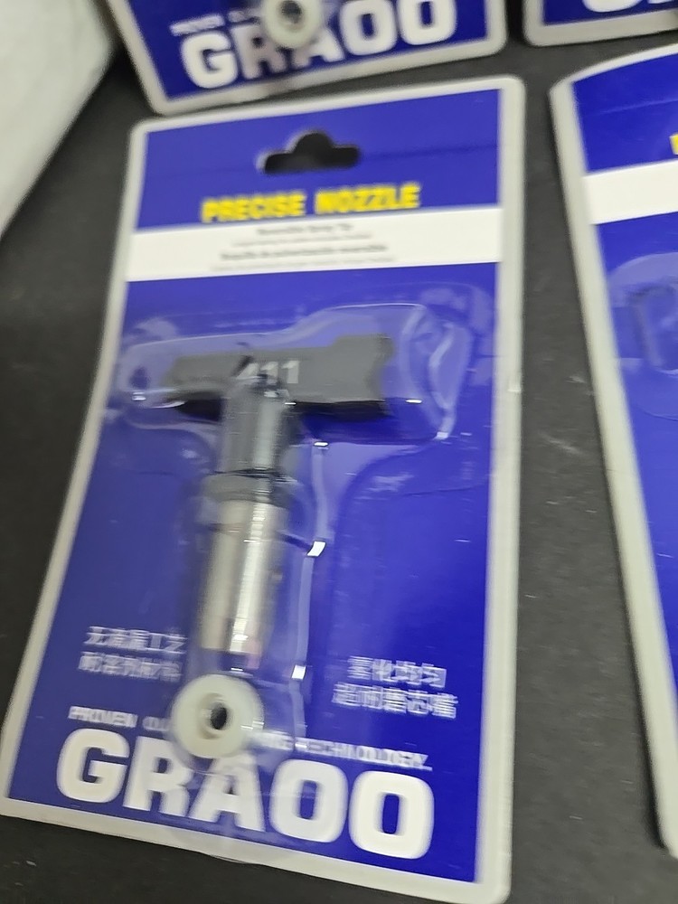 Bundle Of 12 Graoo Precise Spray Nozzles And One Tip Guard