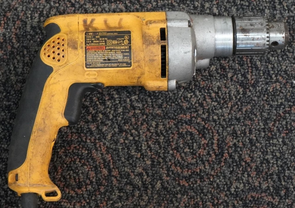 DeWalt DW239 7.8-Amp 1/2" Variable Speed Reversible Corded Anti Lock Drill