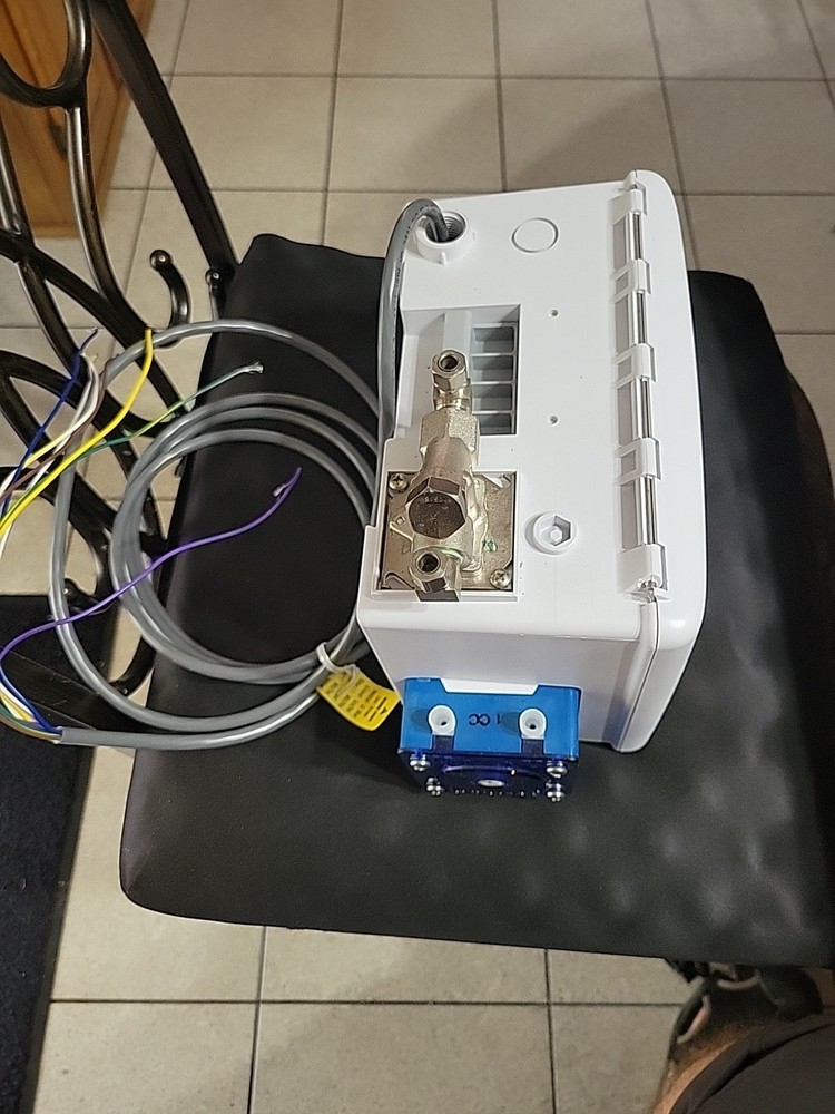 New Ecolab Apex2 w Bracket