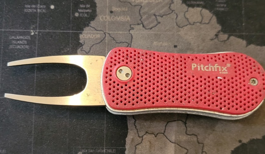 Pitchfix Divot Tool Train Edition Golf Accessory