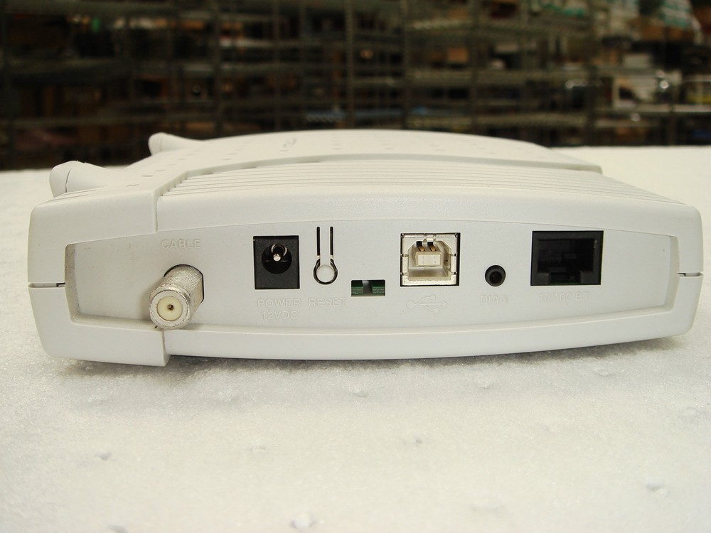 Motorola DM100 DOCSIS Cable Modem w/ CD Driver
