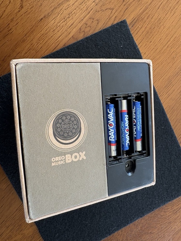 Nabisco Oreo Cookie Music Box