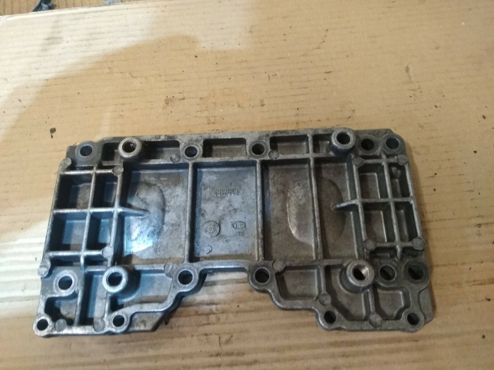 ski doo 800r lower case support 6812683