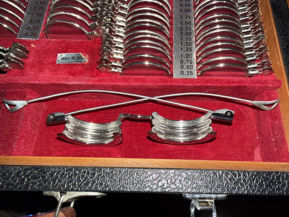 Vintage Optometrist tester kit