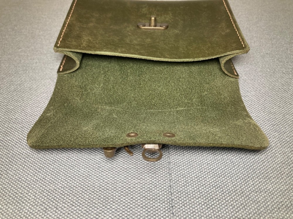 Medium Olive Leather Pouch (BRAND NEW)