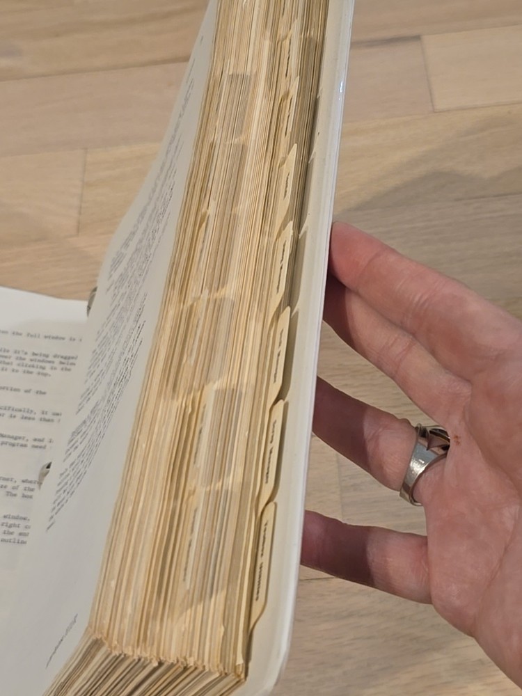 vintage apple inside macintosh volume 1 and 2 developer manuals 84-85