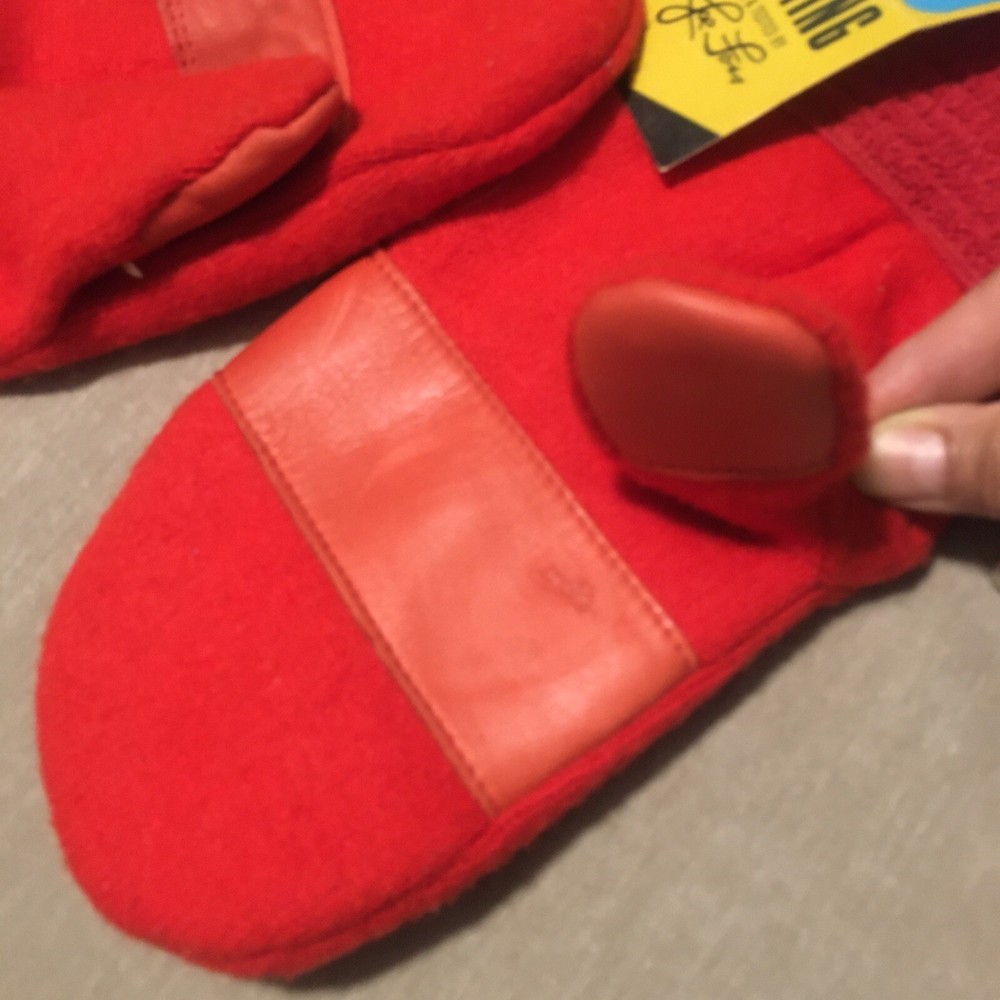Nichol’s Vintage hunting mittens