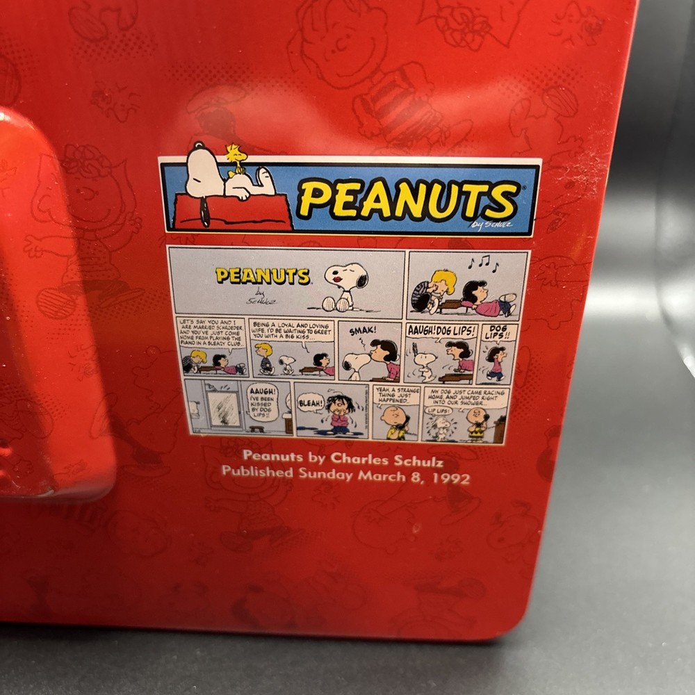 2 Peanuts Retro TV Lunchboxes