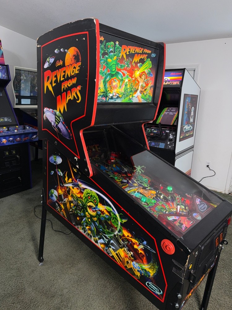 Revenge From Mars Pinball Machine