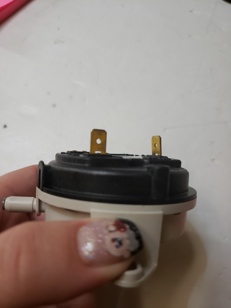 Cleveland Controls Pressure Switch For Polaris Water Heater NS2-1518-00