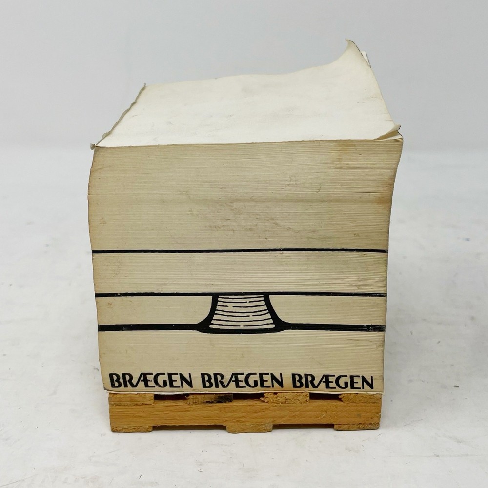 Braegen Vintage Notepad Computer Office Pallet Used