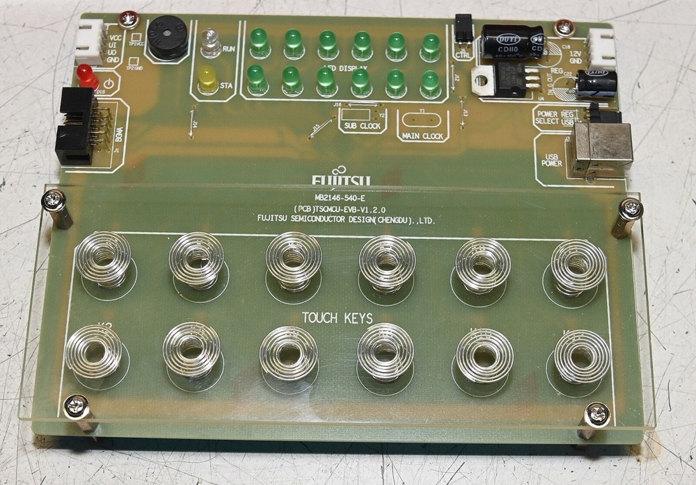 Fujitsu Evaluation Board MB95876 MCU EVB MB2146-540-E USB Keyboard