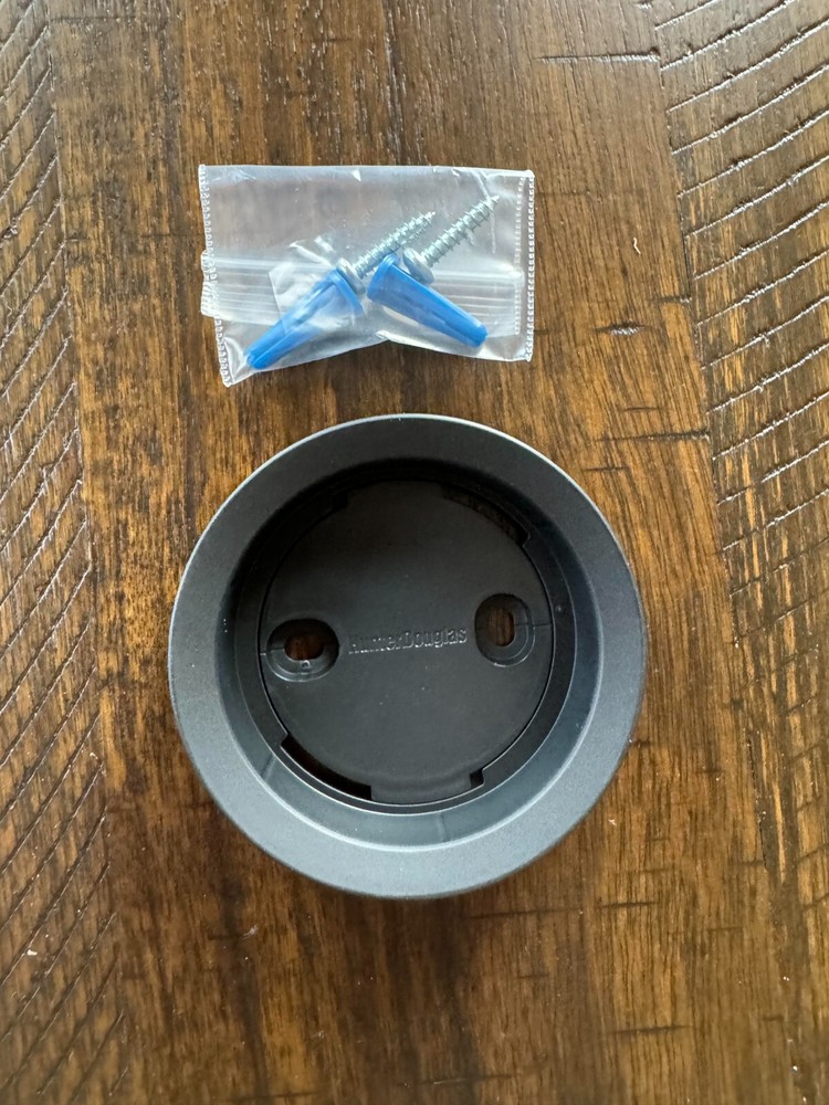 hunter douglas Poverview Black wall mount ONLY