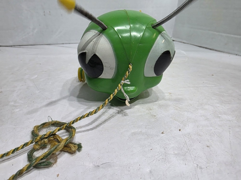 MR. WIGGLES CALA-PULLER SLINKY PULL TOY BOXED BY WILKENING SHARP