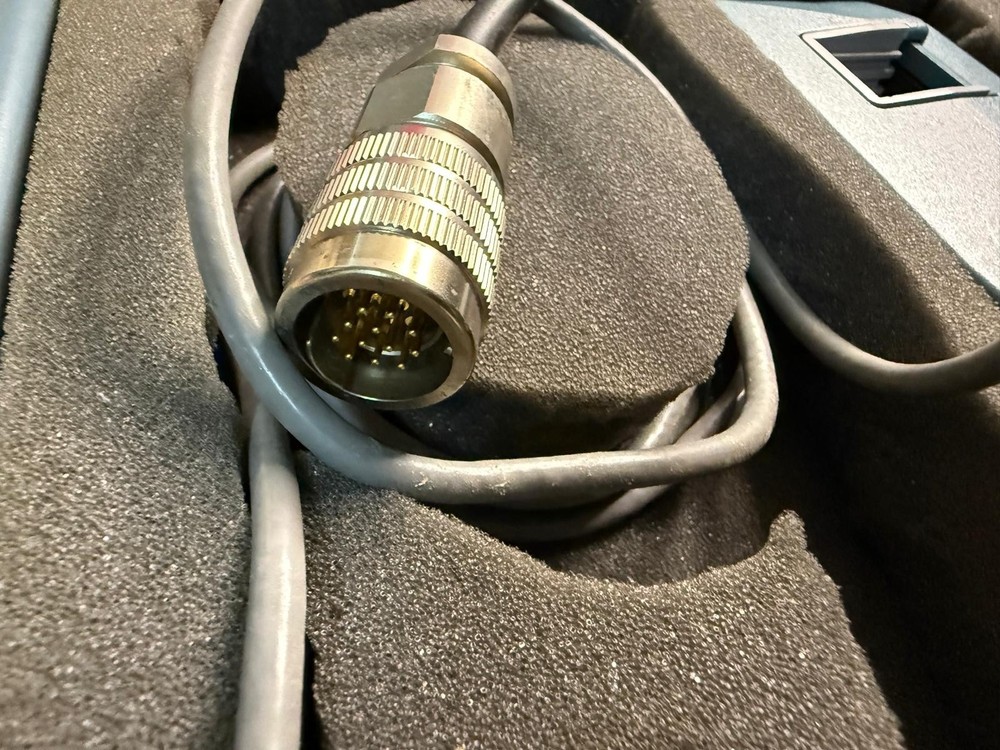 TEKTRONIX A6303 100A CURRENT PROBE WITH CARRY CASE