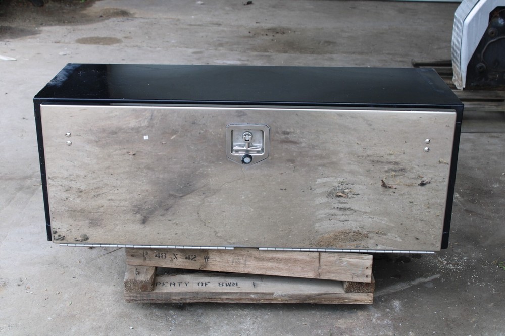 2015 Peterbilt Tow Truck Tool Box