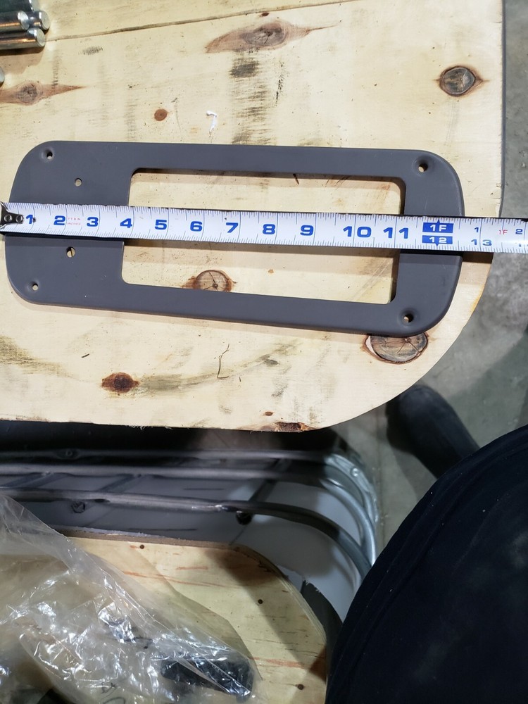 Freightliner 22-46623-008 Control Panel No Clock 1 Dome Lamp Switch- Sleeper