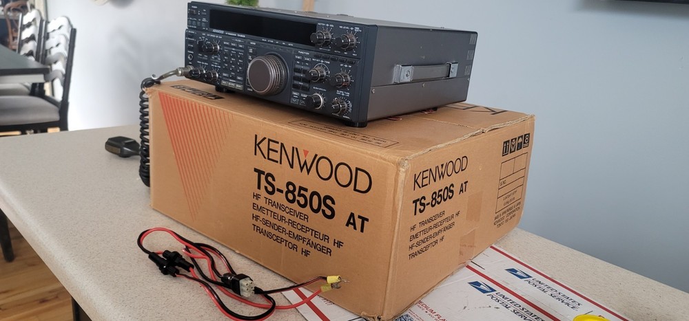 KENWOOD TS 850S HF TRANSCEIVER