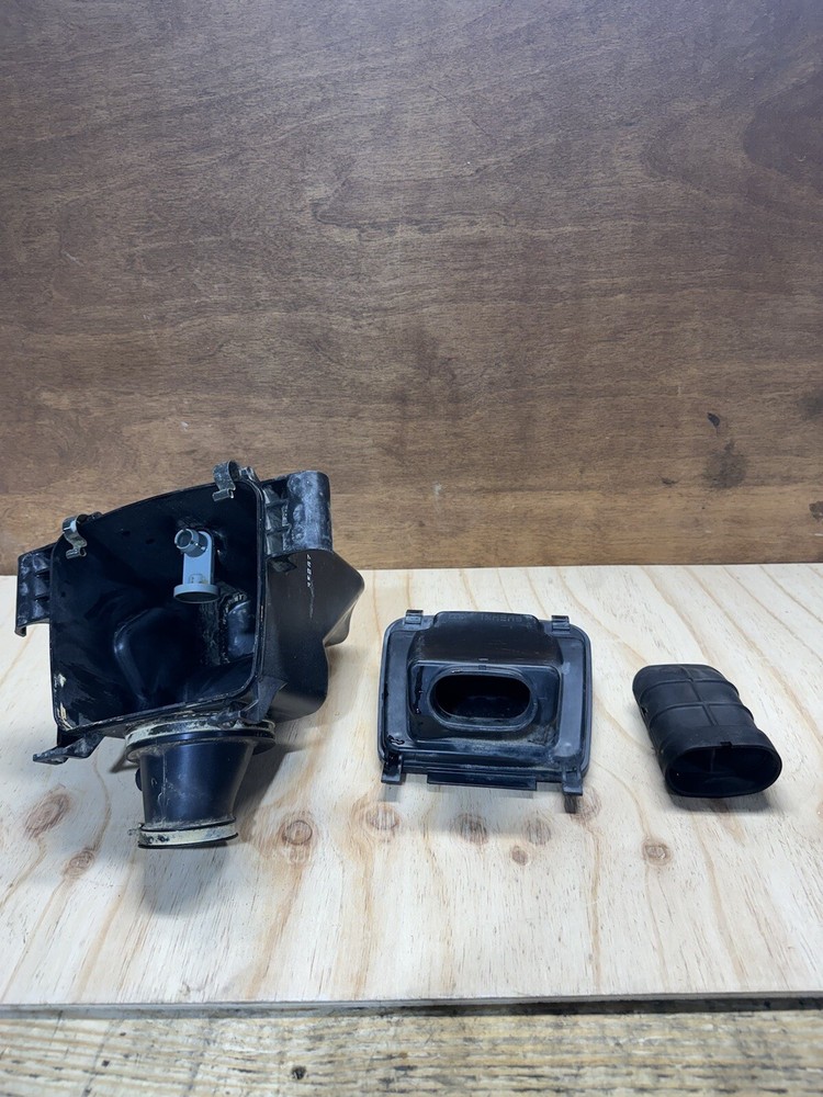 04 Suzuki Ozark 250 Airbox Breather Box