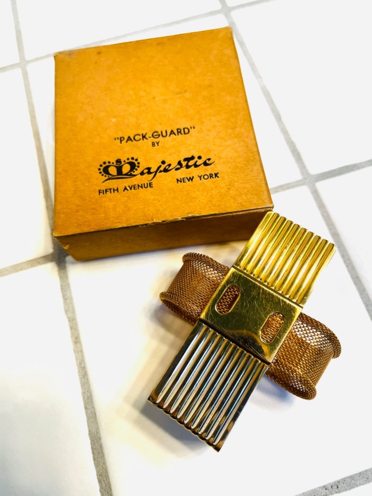 VTG Majestic PACK-GUARD Cigarette (Pack) Protector with original box