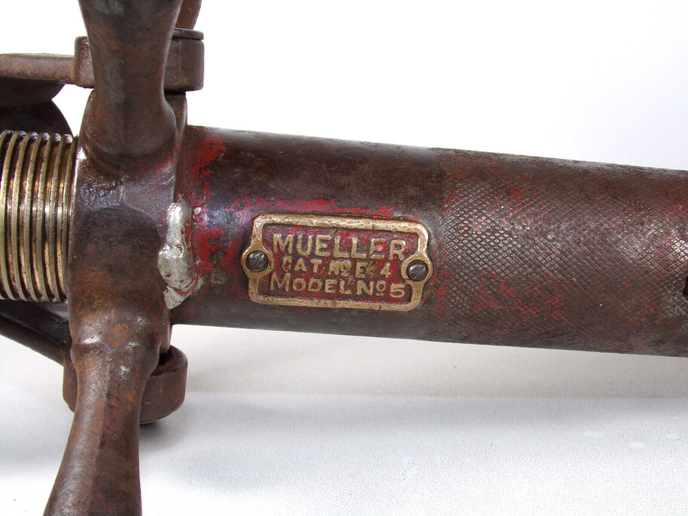Mueller E-5 Drilling Machine, Model No. 5, w/ LubOSeal & 1-1/2" Shell Cutter