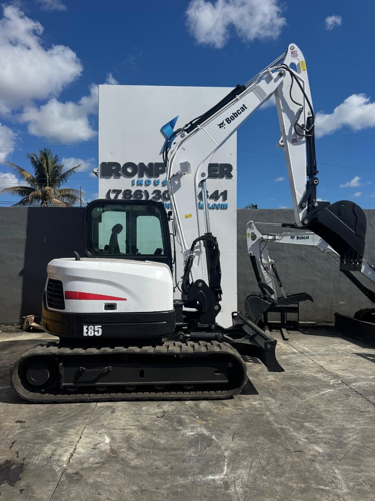 2017 Bobcat E85 Mini excavator