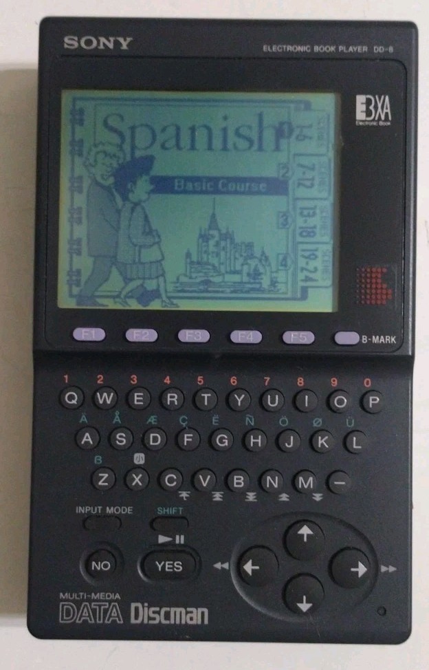 Sony DD-8 Electronic Book Player Multi-Media Data Discman w/ Case & Spanish Disk