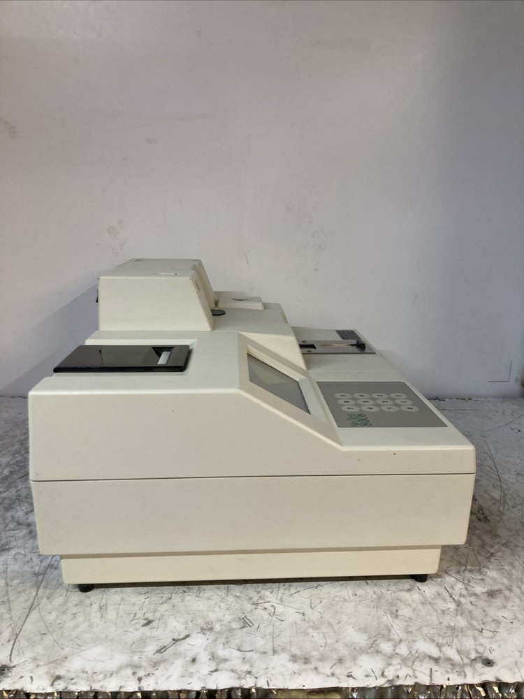 IDEXX Vet Test 8008 powers on untested