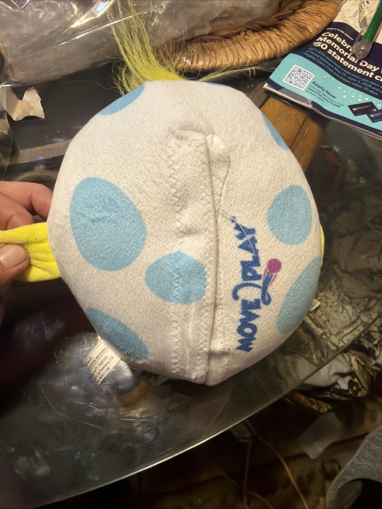 Egg Toss Move2Play Plush Extreme Game FOO101 Excellent Working Condition Tested