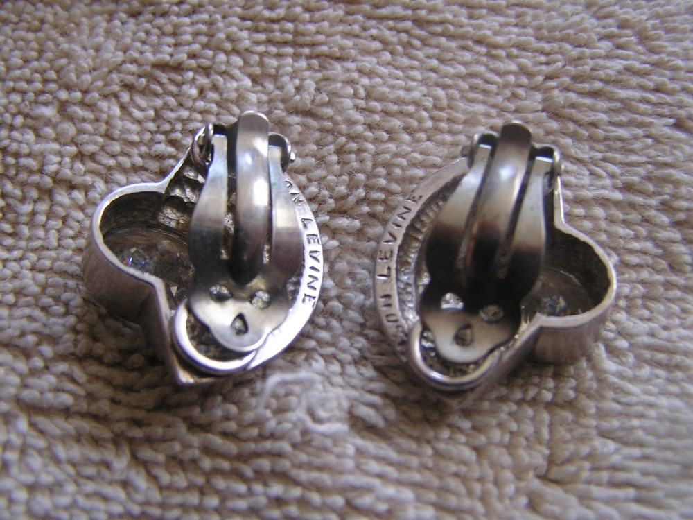 Beautiful Vintage Levine Earrings