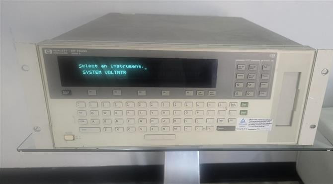 HP Hewlett Packard 75000 Series B w/ E1351, E1326B