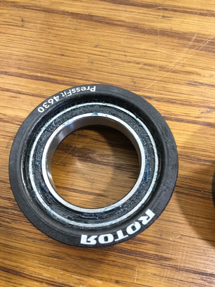 Rotor Press Fit 4630 Cycling Bottom Bracket Missing Shields (6244)