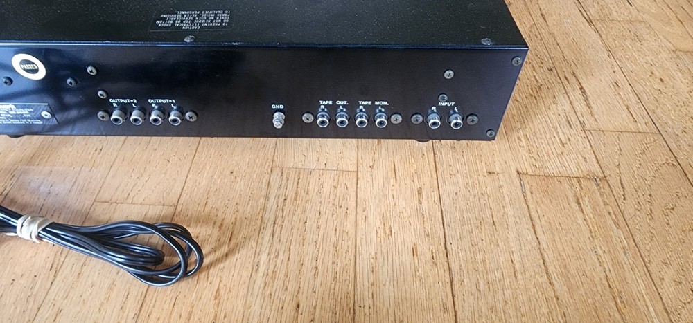 Numark Eq-2400 Equalizer Stereo Frequency **Missing Two Knobs & 1 Button**