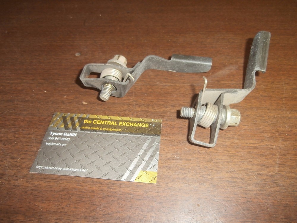 80 81 Honda CM 400 Custom CM400C OEM Seat Latch Lock Handle Pull Lever Set Peg