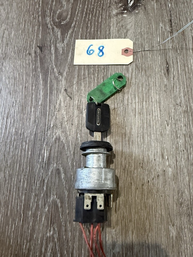 Freightliner SWITCH WITH KEY, POLLAK - P/N: Missing P/N