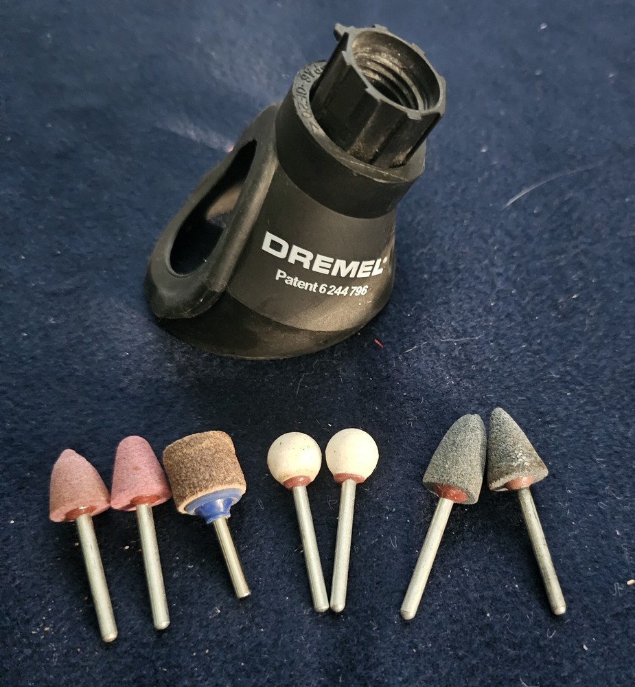Dremel Grout Attachment & 7 Grinder Accessories