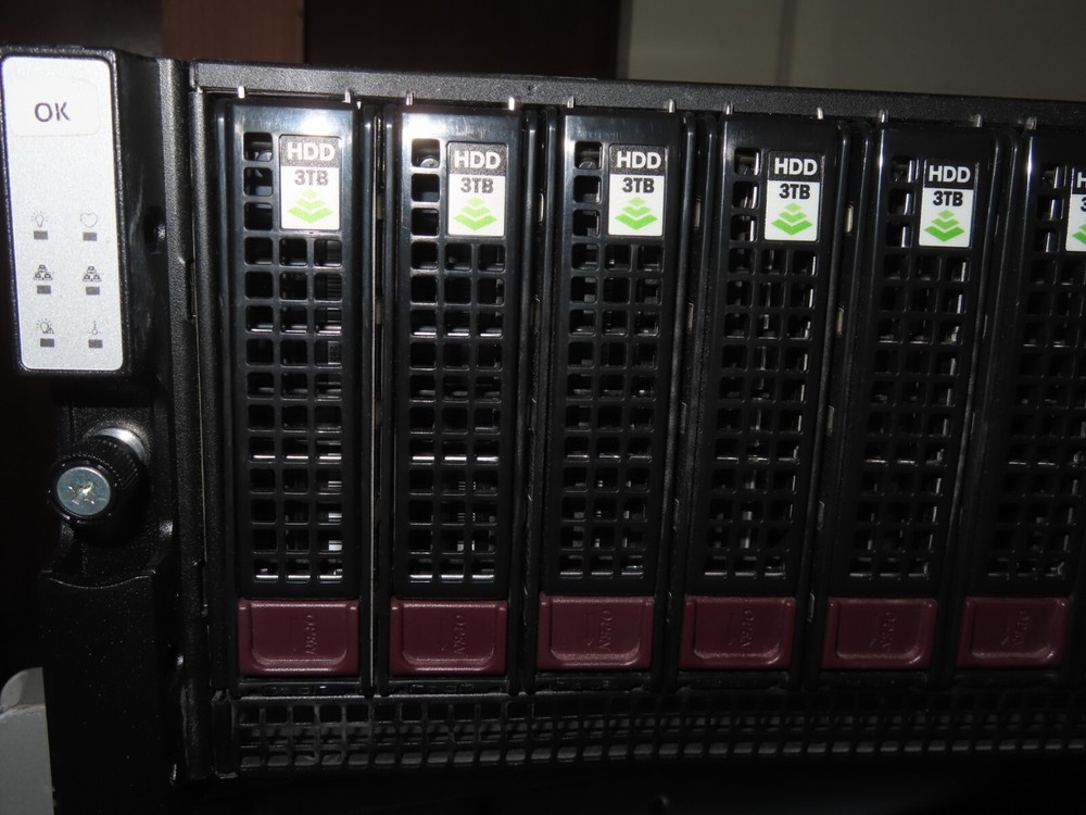 Nimble Storage Array CS260 HHD 12x 3TB SSD 4x 300GB