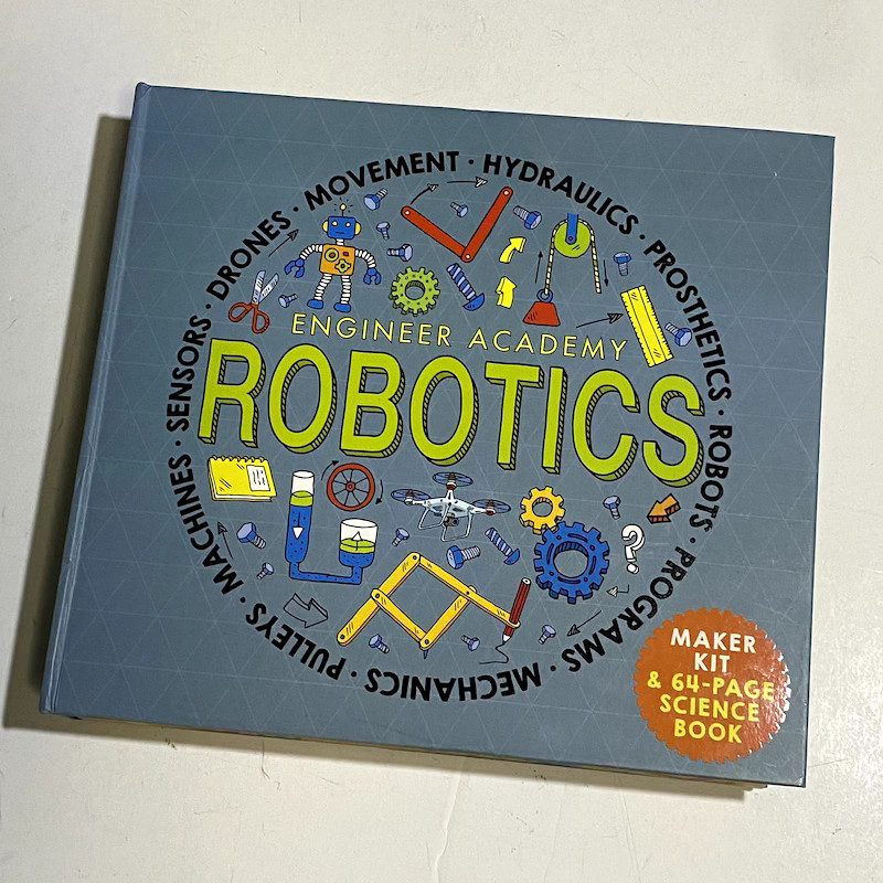Engineer Academy ROBOTICS Maker Kit and 64-Page Science Book Pre-owned Unused
