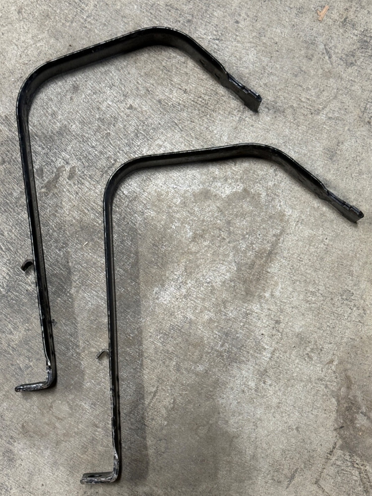 DEF Tank Straps 22809342