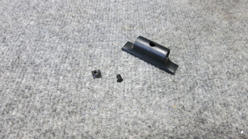 CVA BOBCAT MUZZLELOADER ROD THIMBLE WITH SCREW, VERY GOOD USED CONDITION.